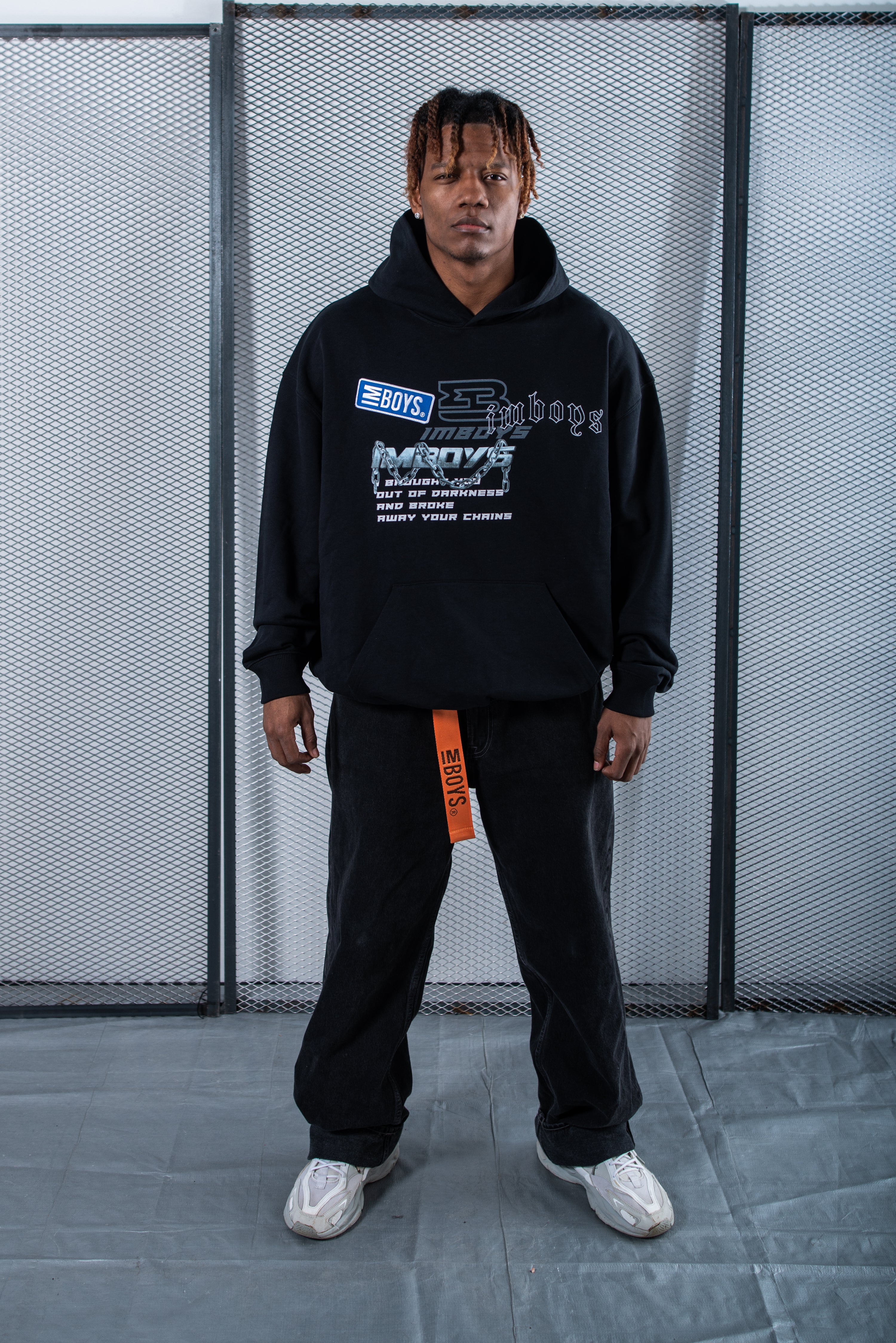 Breaking Chains hoodie - Black